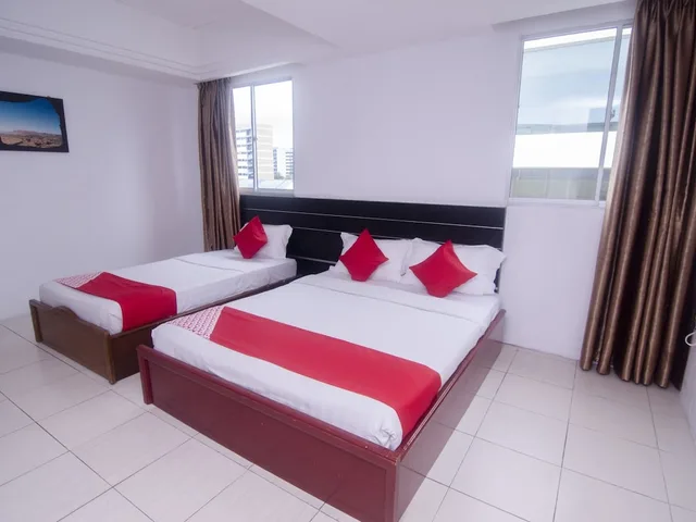 Superior, Suite, 1 Double and 1 Single Bed, Hotel O Mayfair Hotel 1/4