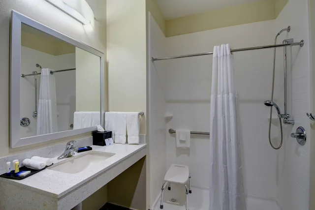 Standard, 2 Queen Beds, Accessible, SureStay by Best Western Muskogee 2/2