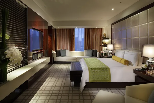 غرفة كلاسيكية بسرير كينج مع دخول الصالة، Intercontinental Shanghai Jing An Ex Intercontinental Puxi 3/6