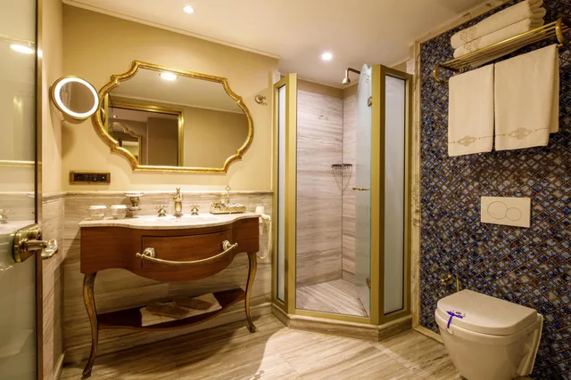 جناح غراند مع أريكة، Romance Istanbul Hotel 5/6
