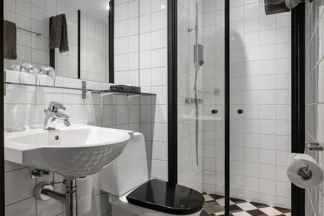 غرفة اقتصادية صغيرة بسرير كوين، Grand Halmstad, WorldHotels Crafted 7/8