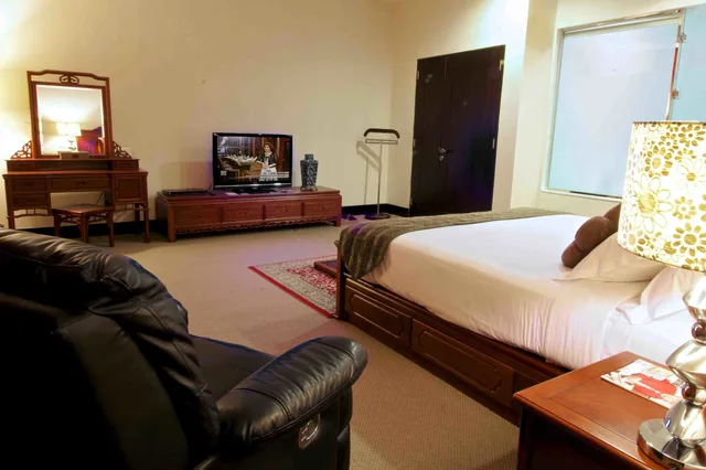 جناح رئاسي بسرير كينج، Merlynn Park Hotel 6/9
