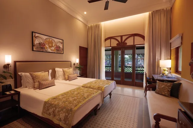 غرفة فاخرة بسريرين منفصلين بإطلالة على البحر بشرفة، Taj Holiday Village Resort & Spa, Goa 1/2