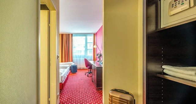 غرفة كومفورت ثلاثية بسرير مزدوج، PLAZA INN Wels 7/7