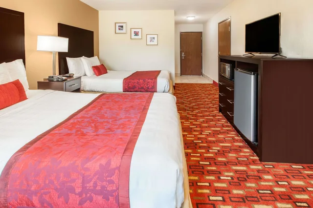 غرفة بسريرين مزدوجين لذوي الإعاقة، Days Inn By Wyndham Arlington 6/10