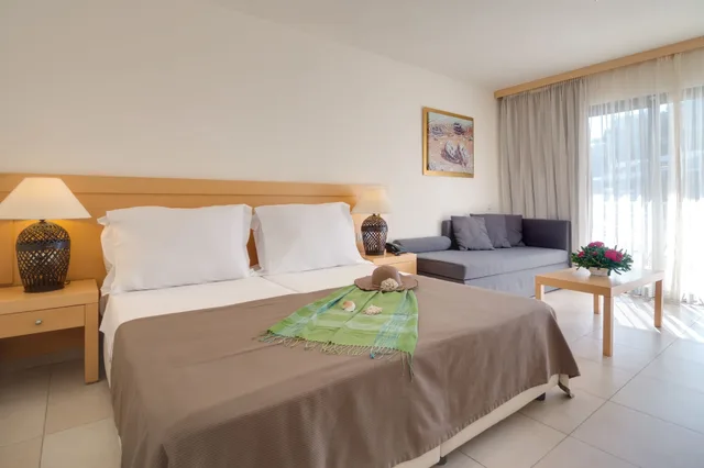 Superior, Bungalow, Double Bed, Lateral Side Sea View, Sofa, Ariadne Beach - Adults Only 3/7