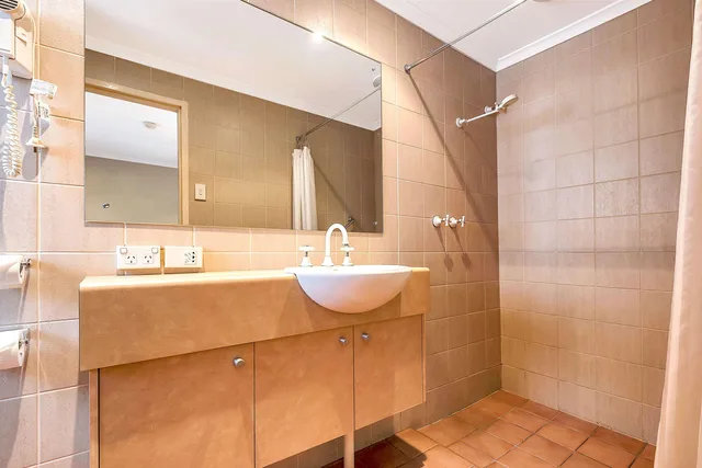 جناح بسرير كوين، Comfort Inn and Suites Sombrero Adelaide 8/9