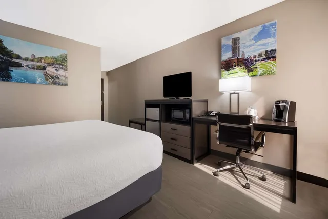 غرفة بسرير كينج، Best Western Executive Inn Battle Creek 3/5