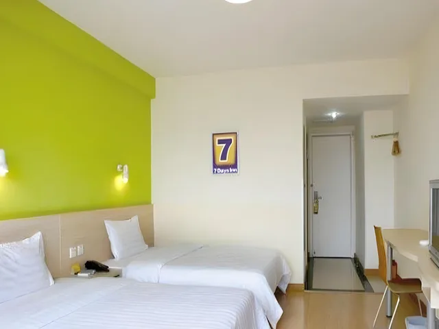 Fashion, Superior, Twin Beds، GREENTREE INTERNATIONAL COMMERCE CITY HOTEL 1/2
