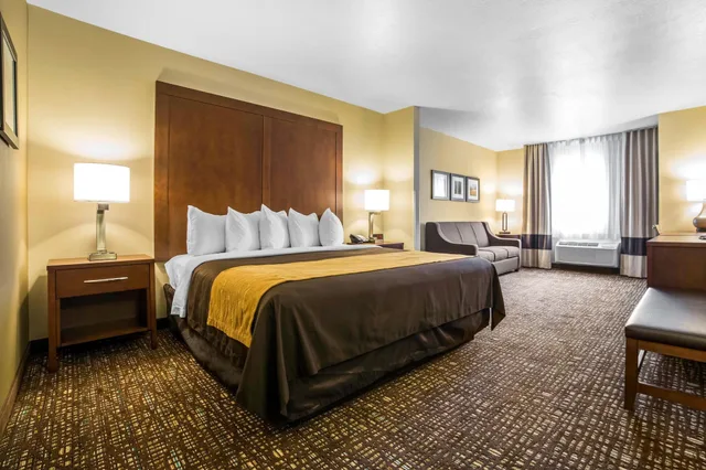 غرفة بسرير كينج لذوي الإعاقة، Comfort Inn And Suites Orem Provo 2/7