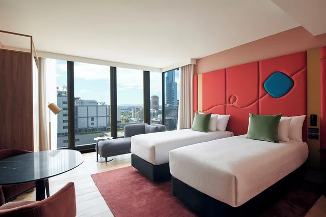 Room, Twin Beds, Skyline View، Quincy Hotel Melbourne 5/10