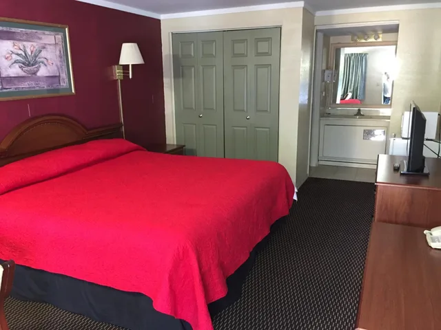 غرفة بسرير كينج، Americas Best Value Inn Merrillville 1/1