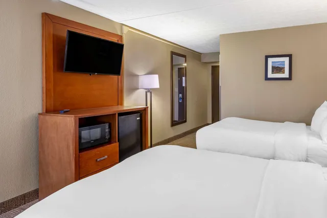 غرفة قياسية بسريرين مزدوجين، Comfort Inn Alliance 2/4