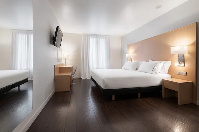 غرفة ديلوكس بسرير مزدوج، Eurostars Marques de Vallejo 4/6
