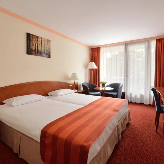 غرفة سوبيريور بسرير مزدوج، Danubius Health Spa Resort Sarvar 2/6
