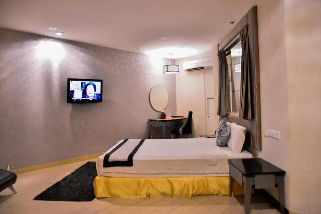 Executive Queen Room without Window، Shervinton Executive Boutique Hotel 3/5