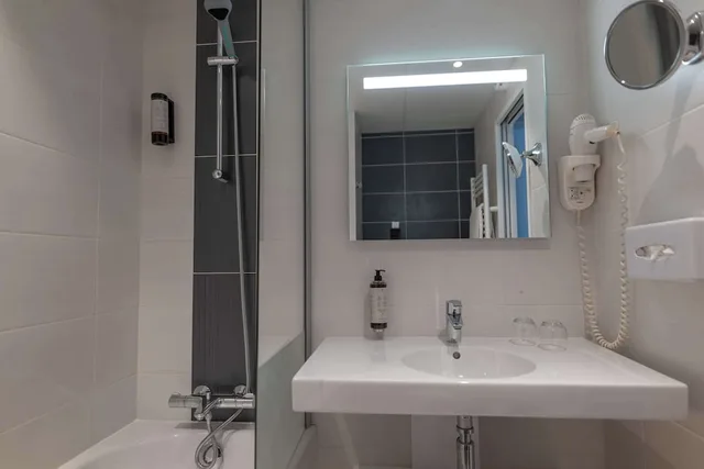 غرفة كومفورت بسرير كوين، Best Western Plus Le Roof 10/10