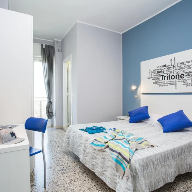 Deluxe, Double Bed, Side Sea View، Hotel Tritone 3/10