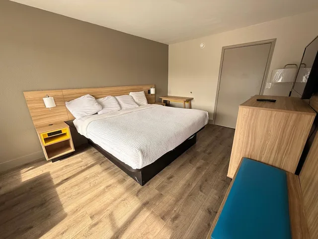 غرفة ديلوكس بسرير كينج، Days Inn By Wyndham Ruther Glen Kings Dominion Area 3/5