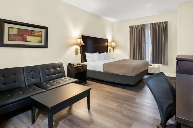 غرفة بسرير كينج لذوي الإعاقة، Quality Inn & Suites Lafayette 3/3