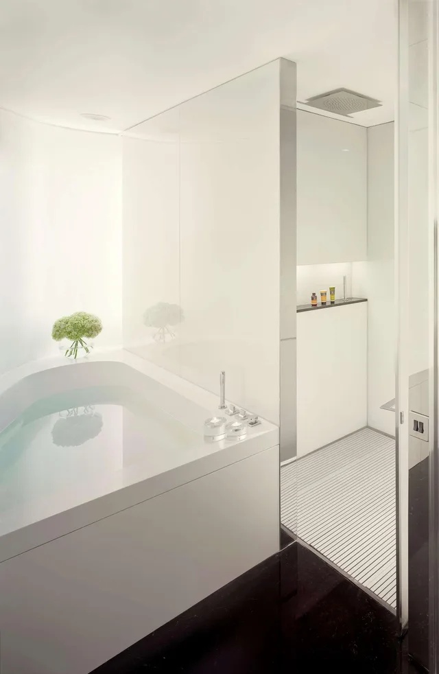 Skyline, Beyond Me, London, Suite, Terrace View، Me London Hotel 7/9