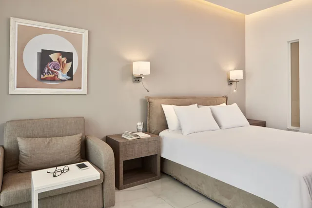 Superior, Queen Bed, Inland View, Sofa، Atlantica Sancta Napa Resort 4/7