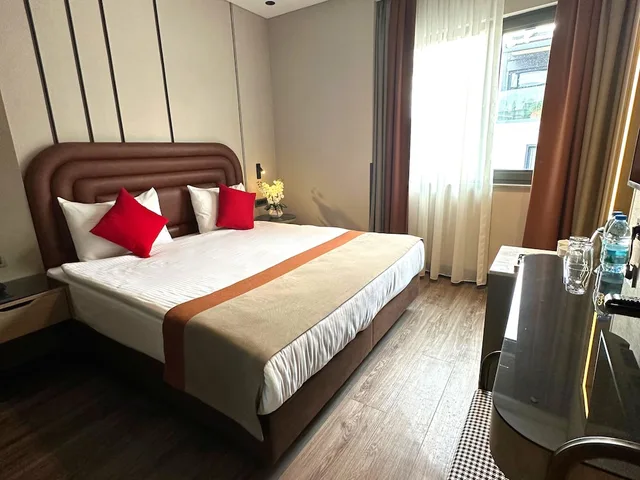 غرفة ديلوكس بسرير مزدوج، Edition Old City Hotel 2/5