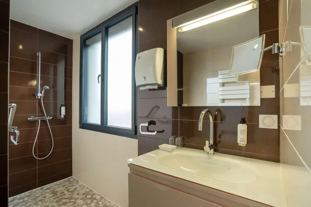 شقة بسرير كوين بغرفتي نوم، Best Western Hotel Le Quercy 4/5