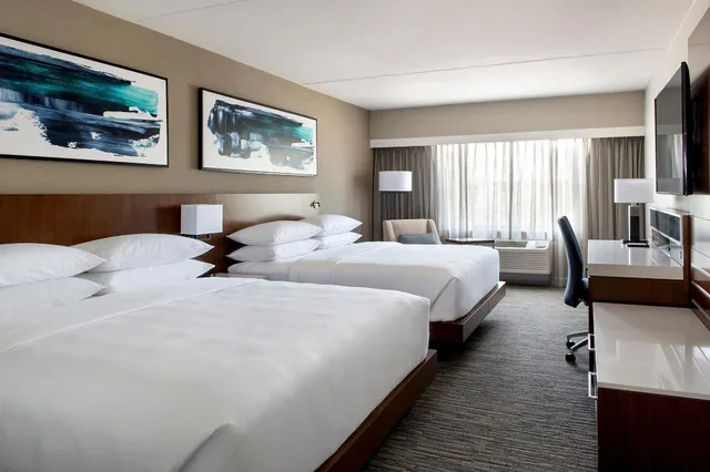 Guest Room, King or Queen Bed, Delta Hotels By Marriott Basking Ridge 1/1