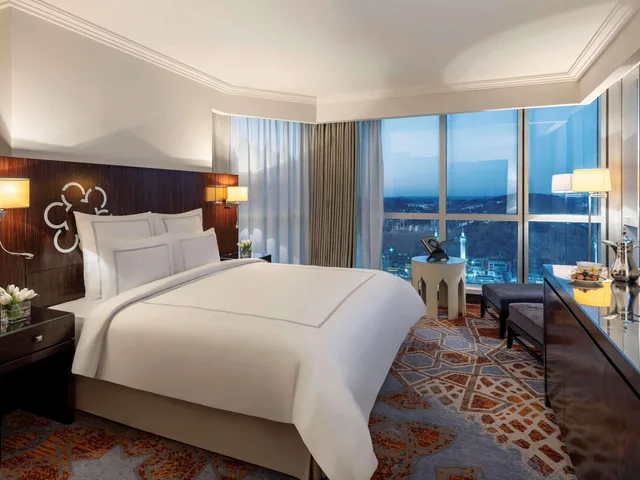 جناح جونيور بإطلالة على الحرم، فندق مكة سويس أوتيل(Swissotel Makkah) 2/3