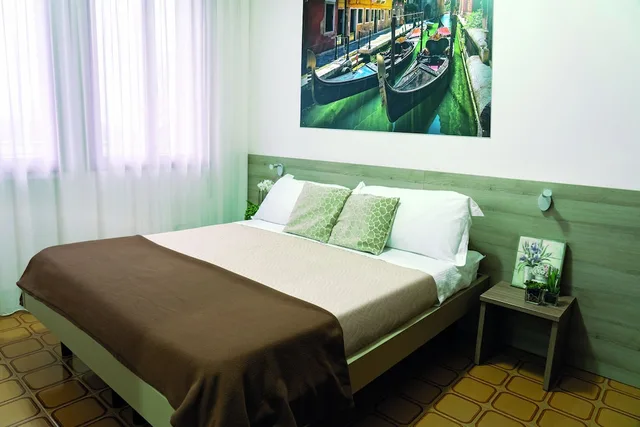 1 Bedroom, Economy, Apartment, Queen and Twin Beds, Camping Village Internazionale 1/1