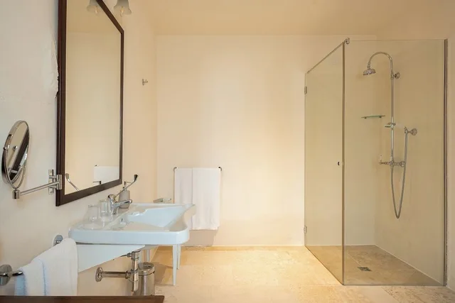 غرفة كلاسيكية بسرير كينج، Masseria Le Carrube 1/1