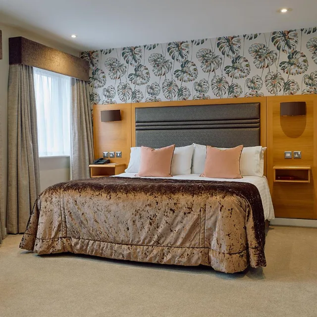 Executive, Double Bed, Briar Court Hotel 8/10