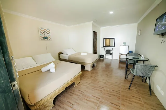 Deluxe, Twin Beds, 1 Queen and 1 Single Bed, Panglao Grande Resort 1/3