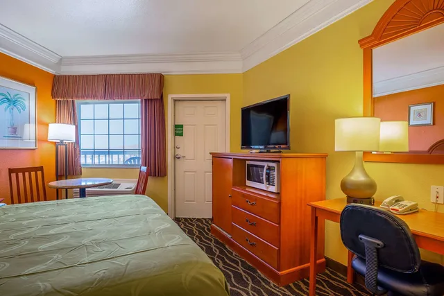جناح بسرير كينج لذوي الإعاقة، Hyatt Select Galveston Beachfront 4/8