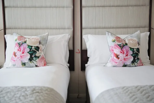 غرفة كلاسيكية بسريرين منفصلين، THE WESTBURY HOTEL 4/4