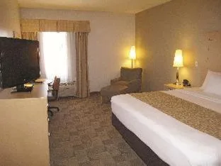 Room, La Quinta Inn And Suites By Wyndham Tucumcari 2/2