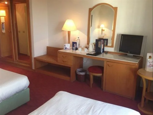 غرفة قياسية بسرير مزدوج، Golden Tulip el Mechtel 2/2