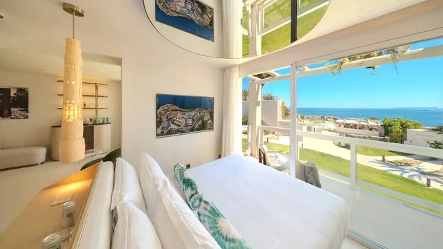 جناح جونيور بسرير كينج بإطلالة على البحر، Destino Five Ibiza -5-Star Grand Luxe Resort 1/3