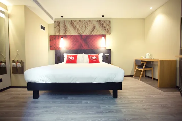 Ibis Xuzhou East Huaihai Road Hotel، Yunlong 12/41