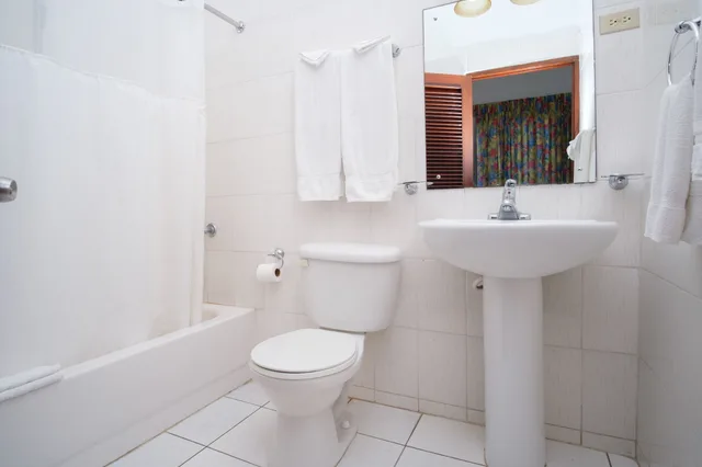 غرفة ثلاثية، Hibiscus Lodge 2/2