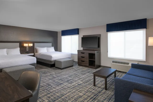 استوديو بسريرين كوين، Hampton Inn Suites Manteca 5/10