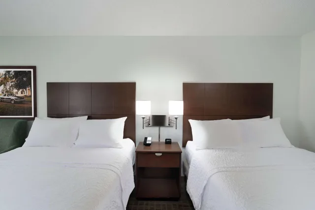 غرفة بإطلالة على المسبح، Hampton Inn & Suites Nashville/Franklin (Cool Springs) 2/4
