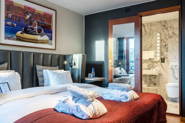غرفة قياسية بسريرين منفصلين، Berns Hotel 2/9