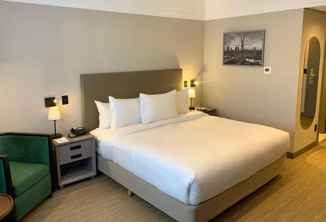 غرفة تنفيذية بسرير كوين، Radisson Hotel Alphaville 3/10