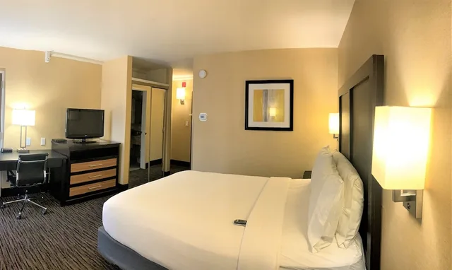 غرفة قياسية بسرير كوين لذوي الإعاقة، Holiday Inn Dublin Pleasanton 5/7