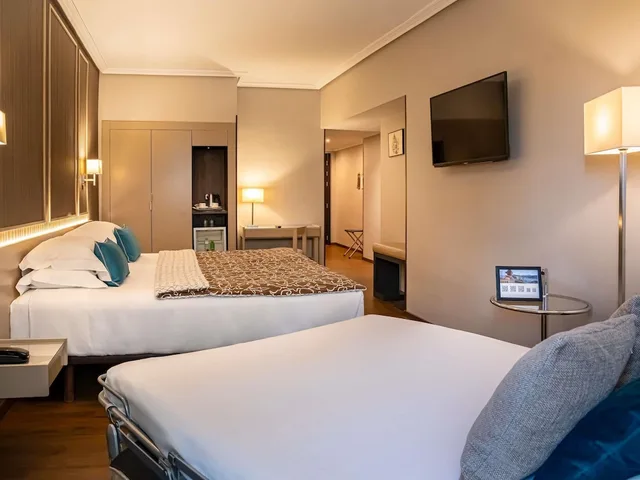 غرفة قياسية بسريرين منفصلين بإطلالة على الجبل مع أريكة، Mercure San Sebastian Monte Igueldo 4/8
