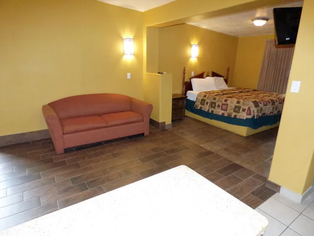 غرفة بسرير كينج، Sands Motel 1/2