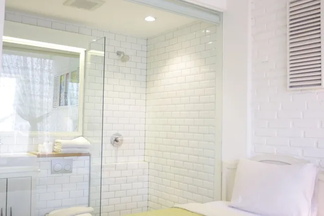 French, Twin Beds، Summerbird - Bed And Brasserie 6/7