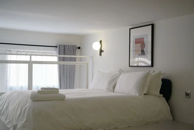 دوبلكس بسريرين كوين، Trueman Court Luxury Serviced Apartments 1/8